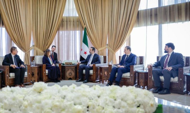 وزير الخارجية السوري يلتقي مسؤولة أممية لبحث جهود التعافي وإعادة الإعمار