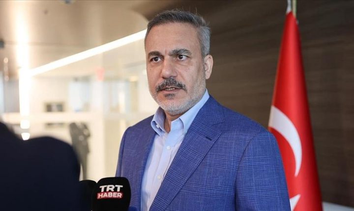 فيدان: انتهاكات إسرائيل لوقف إطلاق النار في غزة تعرّض خطة السلام للخطر