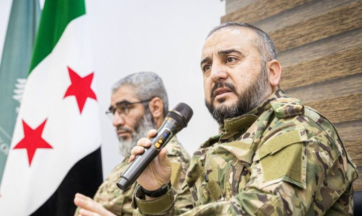 وزير الدفاع السوري : المقاتلون الأجانب ملتزمون بتعليماتنا ولن يكونوا مصدر ضرر لبلدانهم