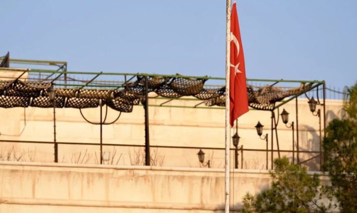 القنصلية التركية في حلب توضح المعلومات المتداولة حول إجراءات التأشيرة إلى تركيا