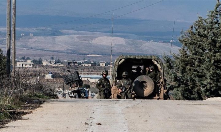 قوات الاحتلال  الإسرائيلي تتوغل بريف القنيطرة وتقيم حاجزا مؤقتا