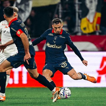 لانس يستعيد صدارة الدوري الفرنسي من باريس سان جيرمان