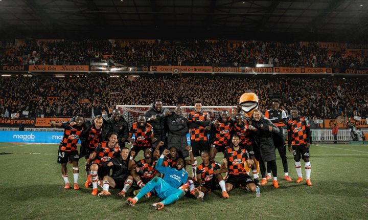 لوريان يحقق فوزه الثاني… باريس سان جيرمان يكتسح رين… ولانس يواصل التمسك بالصدارة في الدوري الفرنسي.