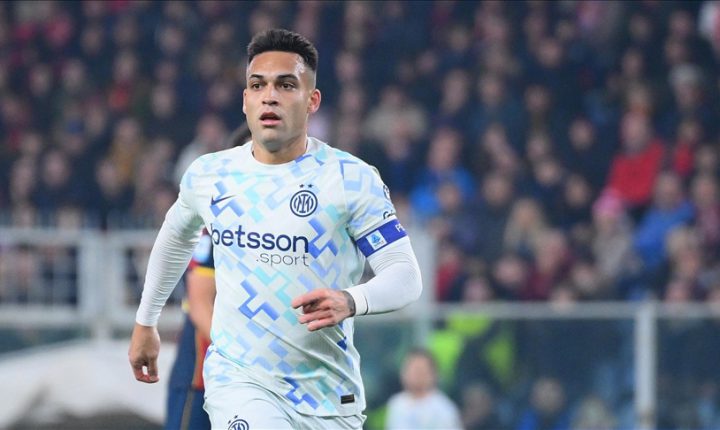 مارتينيز يقود إنتر ميلان لتخطي جنوة وتصدر الدوري الإيطالي و أودينيزي يلحق خسارة مفاجئة بنابولي و ميلان يتعادل مع ساسولو ويهدر فرصة الابتعاد بالصدارة