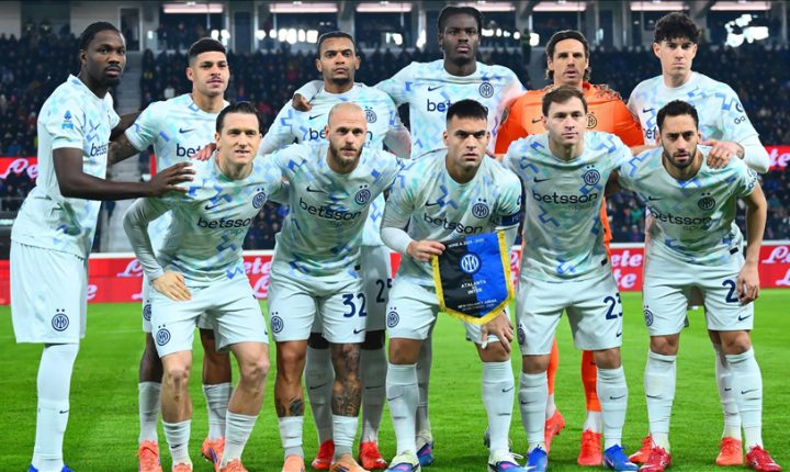 إنتر ميلان يتخطى أتالانتا ويتصدر الدوري الإيطالي