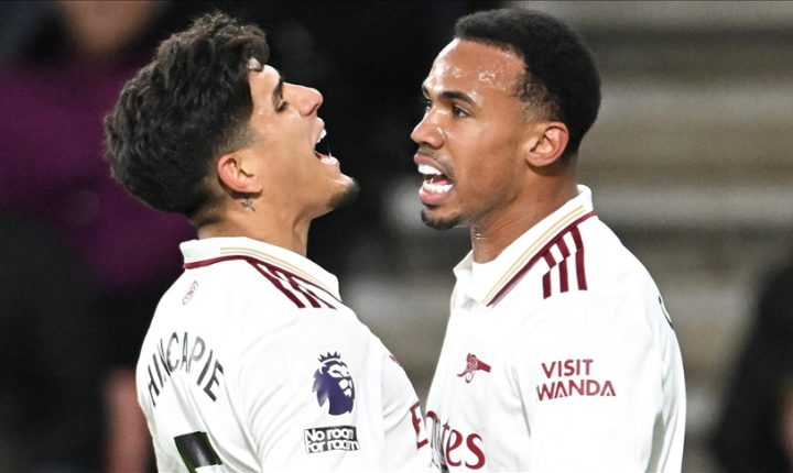 أرسنال يتجاوز عقبة بورنموث و أستون فيلا يتخطى نوتينغهام فورست و ليدز يونايتد يوقف انتفاضة ليفربولفي الدوري الإنجليزي