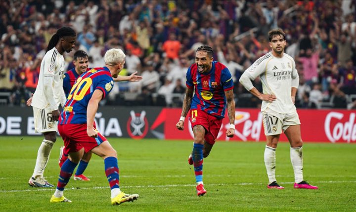 برشلونة يتوج بلقب السوبر الإسباني للمرة الـسادسة عشرة في تاريخه