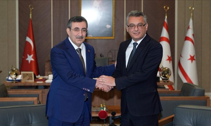 نائب أردوغان: نرفض تصريحات الجانب الرومي حول وجودنا العسكري بقبرص