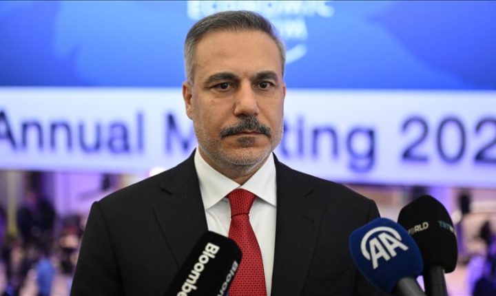 فيدان: وحدة سوريا وسلامة أراضيها ركيزة أساسية لأمن واستقرار المنطقة