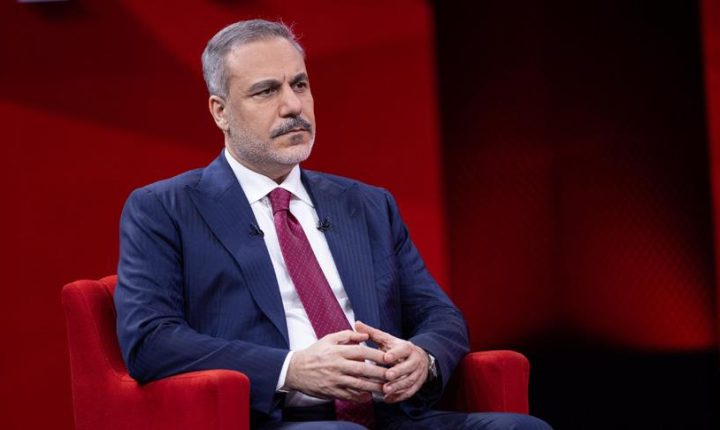 فيدان: ثمة طلب بتمديد الهدنة بين الحكومة السورية وتنظيم ب ك ك الإرهابي