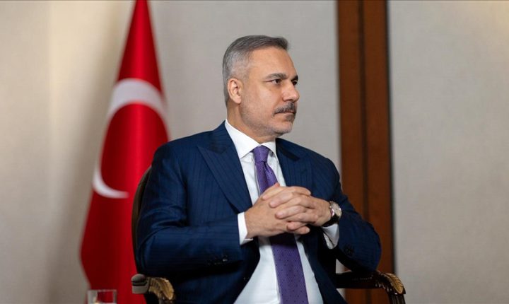 فيدان يدعو إلى إقامة تعاون إقليمي وإنشاء بُنية أمنية