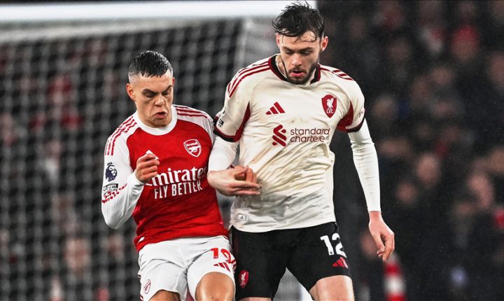 ليفربول يوقف سلسلة انتصارات أرسنال  و السيتي يسقط في فخ التعادل للمباراة الثالثة تواليا في الدوري الإنجليزي