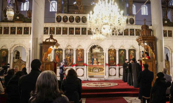 الطوائف المسيحية تقيم الصلوات بمناسبة رأس السنة الميلادية