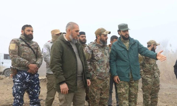 وفد عسكري سوري – تركي يطلع على موقع مقترح لإنشاء جسر في دير الزور