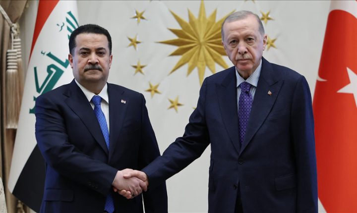 أردوغان ورئيس وزراء العراق يبحثان العلاقات وملفات إقليمية ودولية