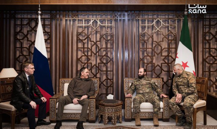 رئيس الأركان السوري يبحث مع نائب وزير الدفاع الروسي تعزيز التعاون العسكري