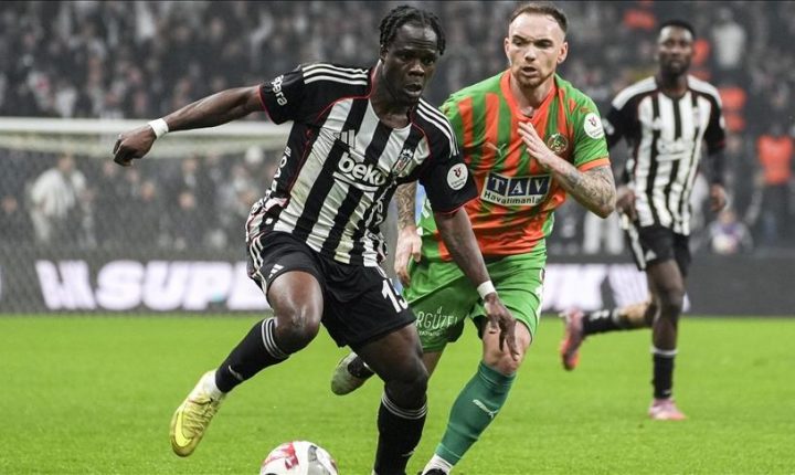 بشيكطاش ينتزع تعادلا مثيرا أمام ألانيا سبور و غالاطة سراي يعزز موقعه في الصدارة و طرابزون سبور يحسم اللقاء أمام صامصون الدوري التركي الممتاز