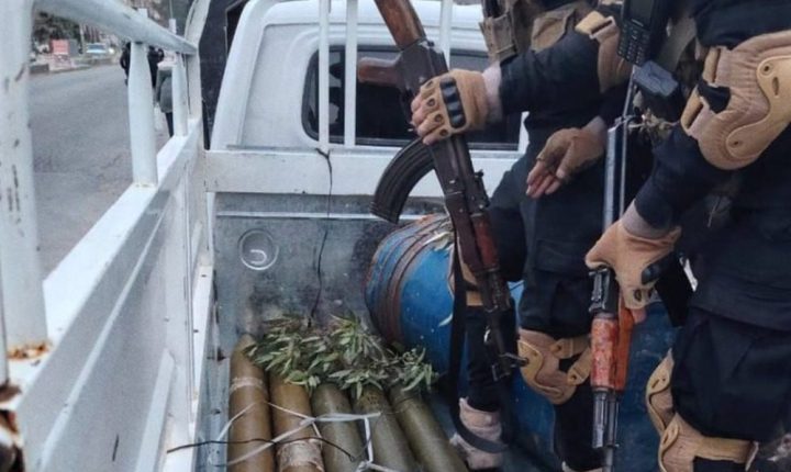 مصدر أمني سوري : ضبط سيارة أسلحة معدة للتهريب في ريف مشق