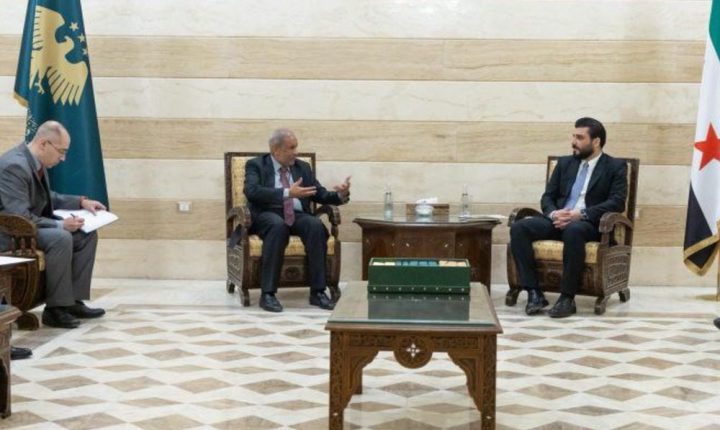 وزارة الخارجية السورية تبحث مع سفير جنوب أفريقيا تعزيز العلاقات الثنائية بين البلدين