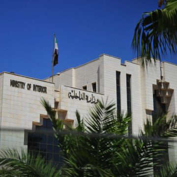 القبض على مسؤول حواجز زمن النظام البائد متورط في اعتقال عشرات الشبان