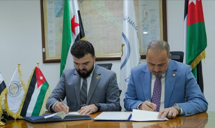 سوريا والأردن توقعان مذكرة تفاهم لتعزيز التعاون في الطيران المدني