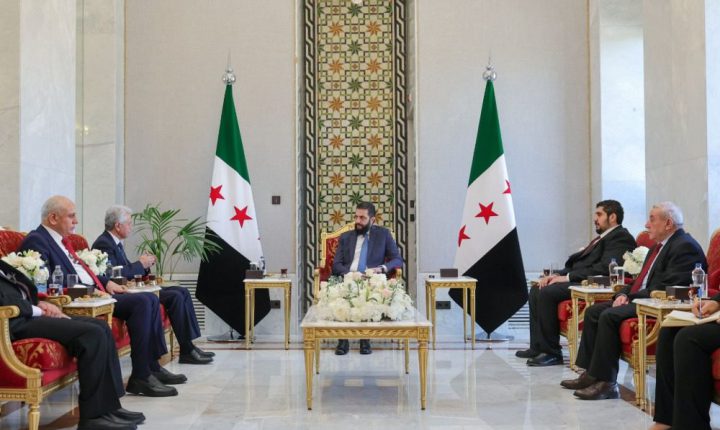 الشرع يؤكد من دمشق ضمان حقوق المواطنين الكرد ويبحث مع المجلس الوطني الكردي تعزيز الهوية الوطنية