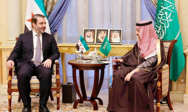 الشيباني وبن فرحان يبحثان في الرياض دعم أمن سوريا واقتصادها