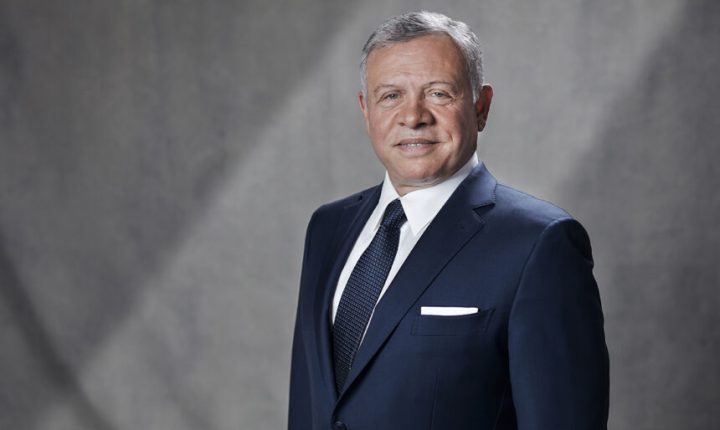 ملك الأردن يؤكد أهمية دعم جهود سوريا للحفاظ على أمنها وسيادتها