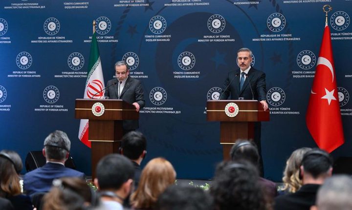 فيدان يبحث مع عراقجي المفاوضات النووية الجارية