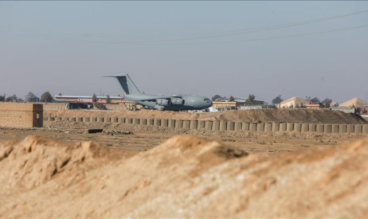 الولايات المتحدة تبدأ الانسحاب من آخر قاعدة عسكرية لها بسوريا