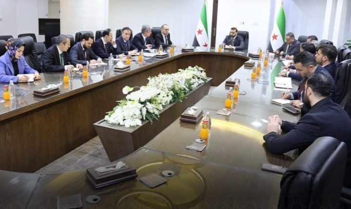 مباحثات سورية – تركية لتعزيز التعاون في تطوير قطاع النفط والغاز