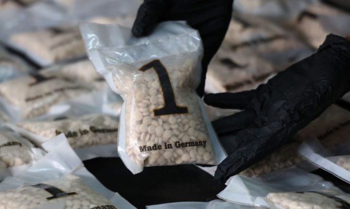 إحباط تهريب شحنة “كبيرة” من المخدرات إلى الخارج في حمص