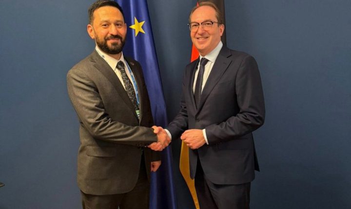 نائب وزير الداخلية السوري يبحث في ميونخ مع وزير الداخلية الألماني التعاون الثنائي