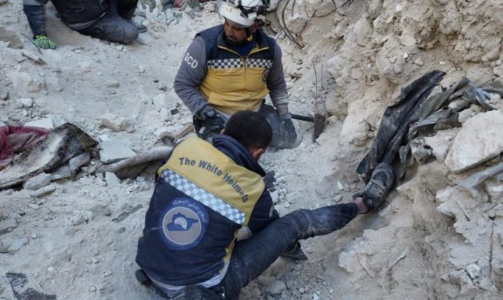 انتهاء عمليات انتشال ضحايا انهيار مبنى بحلب والحصيلة النهائية اثنتا عشرة حالة وفاة