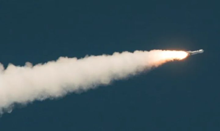 الاحتلال الإسرائيلي يعترض صاروخاً إيرانياً في سماء ريف القنيطرة