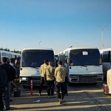 وزارة العدل السورية تستلم الدفعة الأولى من السجناء السوريين في لبنان