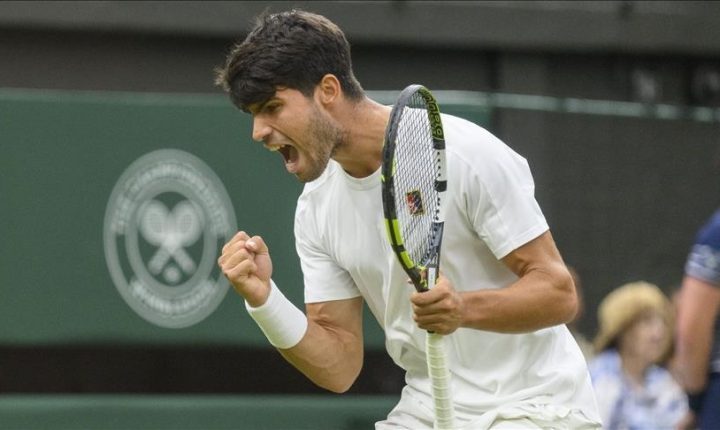 ألكاراز وسابالينكا يحافظان على صدارة التصنيف العالمي للاعبي ولاعبات التنس