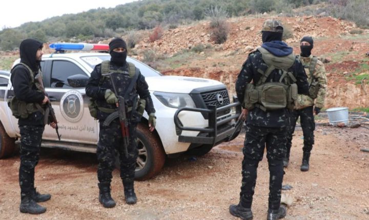 القبض على قيادي بميليشيا “الطراميح” خلال محاولته الفرار إلى لبنان