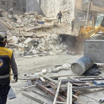 انهيار بناء سكني من خمسةِ طوابق في حلب وحصيلة أولية تشير إلى وجود عالقين