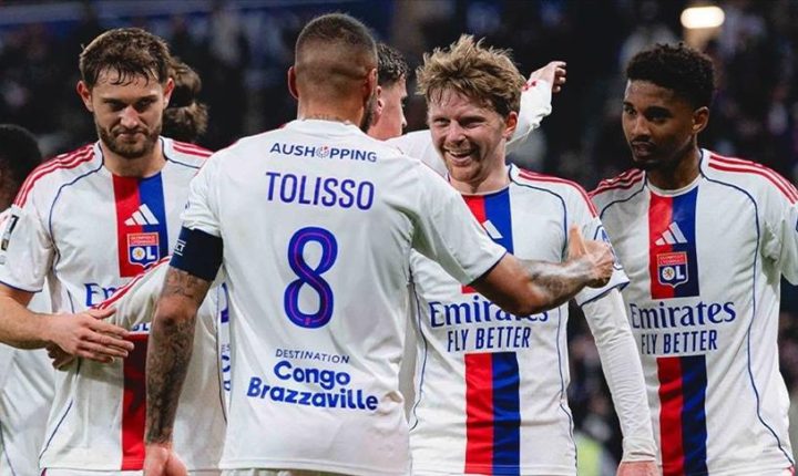 أولمبيك ليون يواصل نتائجه السلبية و لانس يهدر فرصة اعتلاء صدارة الدوري الفرنسي