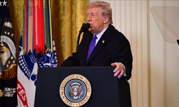 ترامب: على الدول المستفيدة من نفط مضيق هرمز أن تتولى تأمينه