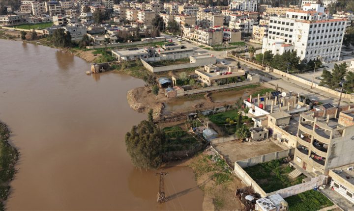 نزوح من حي بمدينة الحسكة جراء فيضان نهر الخابور