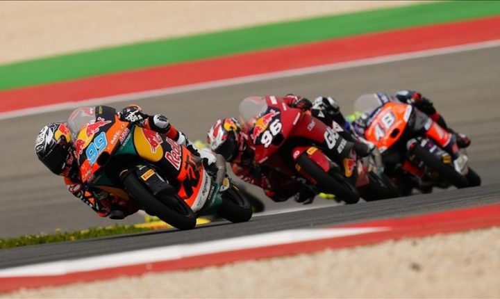 الإيطالي ماركو بيزيكي يواصل انتصاراته في جائزة البرازيل الكبرى للدراجات النارية