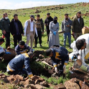 العثور على رفات شخصين في منطقة القبو شمال حمص
