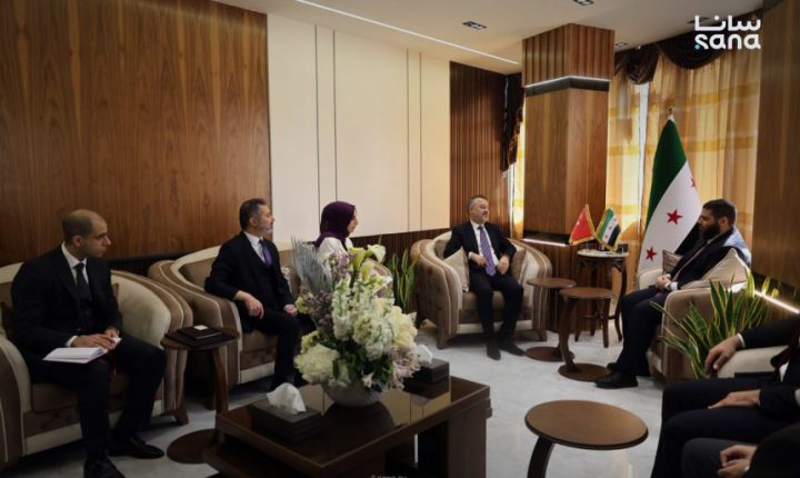 محافظ ريف دمشق يبحث مع السفير التركي سبل التعاون لدعم إعادة الإعمار والتنمية