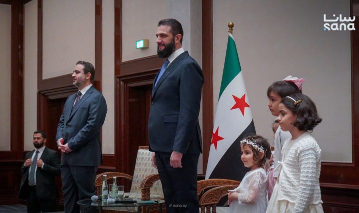 الشرع يصل إلى العاصمة الألمانية برلين برفقةِ وفدٍ وزاريّ و يلتقي أبناء الجالية السورية في ألمانيا