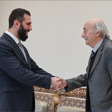 الشرع و جنبلاط يؤكدان أهمية التنسيق السوري اللبناني لمواجهة الأخطار بالمنطقة