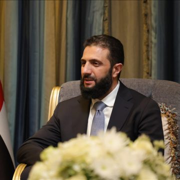 الشرع يصدر مرسومين بإحداث هيئة عامة للإمداد والتوريد وتعيين مديرها