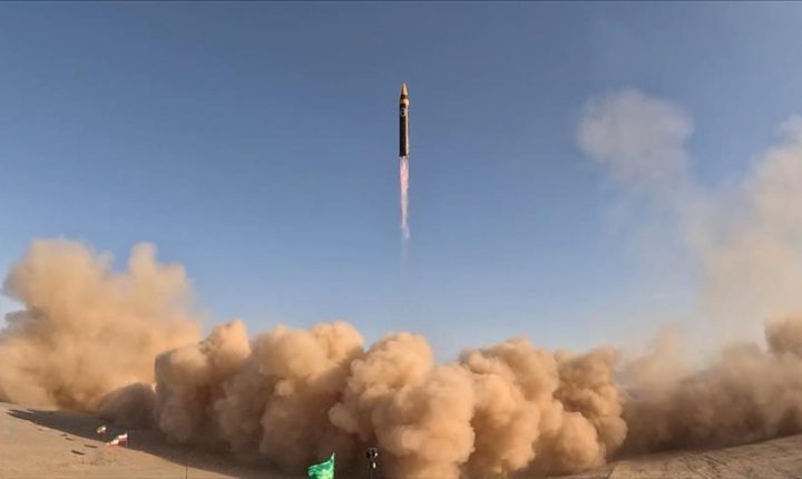 إيران تعلن إطلاق رشقة صاروخية جديدة باتجاه إسرائيل