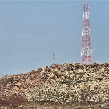 الاحتلال الإسرائيلي يهاجم مستودعات أسلحة للجيش السوري